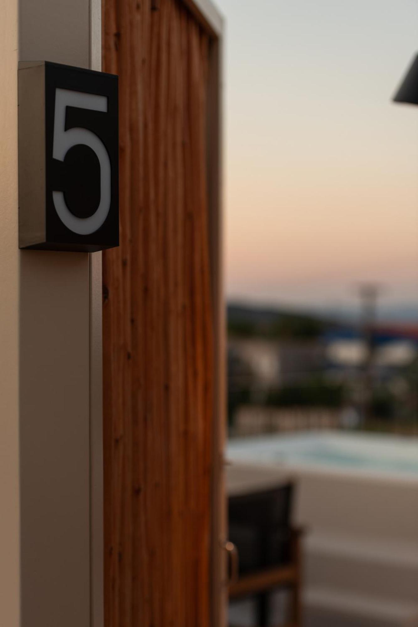 Olivera Suites ซาร์ตี ภายนอก รูปภาพ
